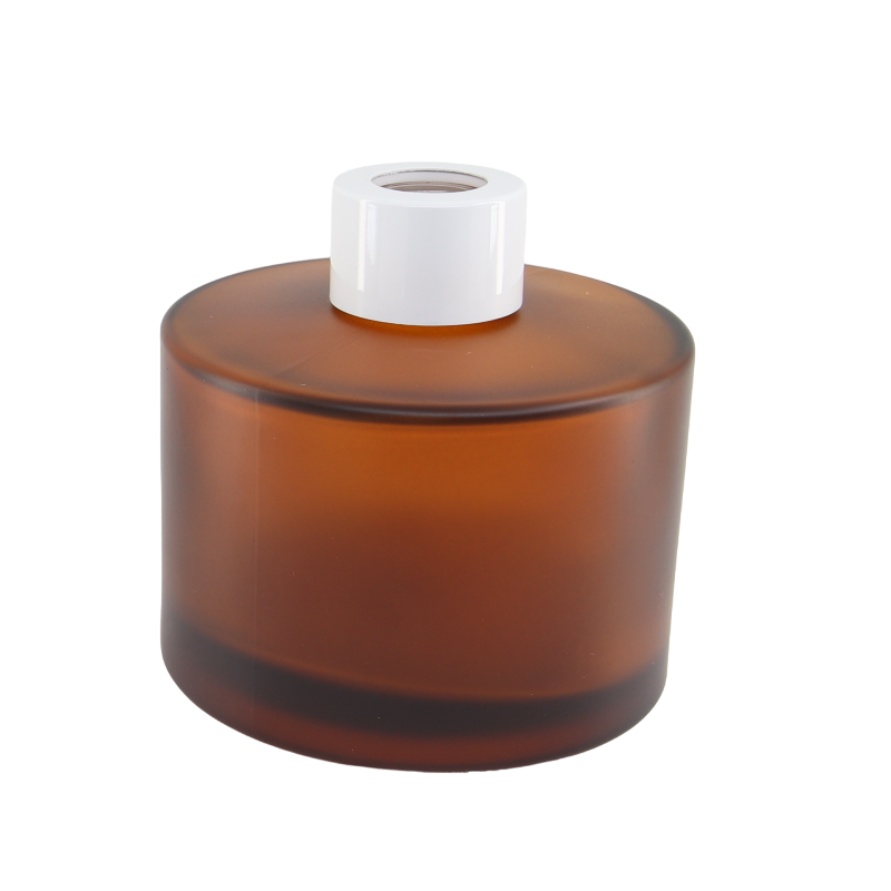 Hamptons Large Frosted Amber Diffuser Bottle
