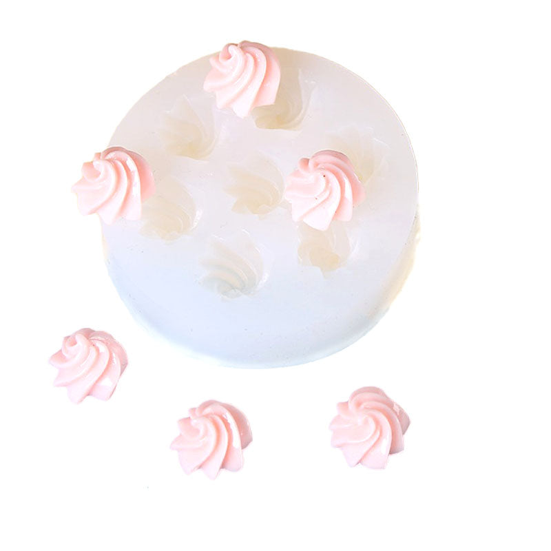 7 Cavity Cream Swirl Mould